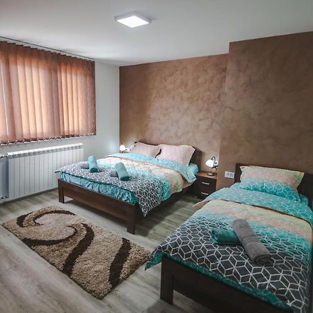 Kristal Apartmani Arandjelovac Eksteriør bilde